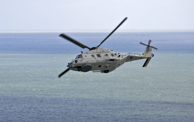 NH-90 boven zee (bron: defensie.nl)